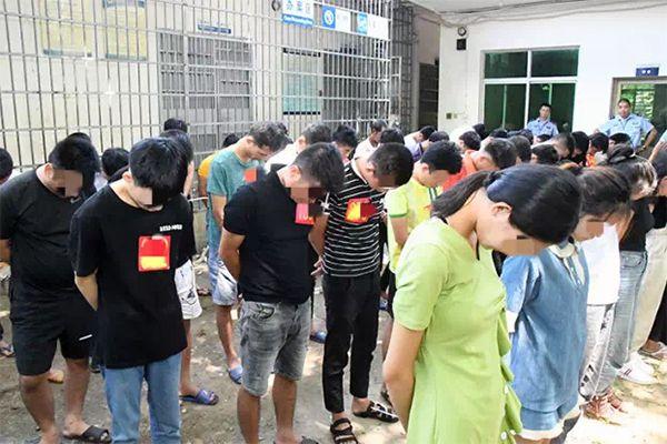 点击进入下一页