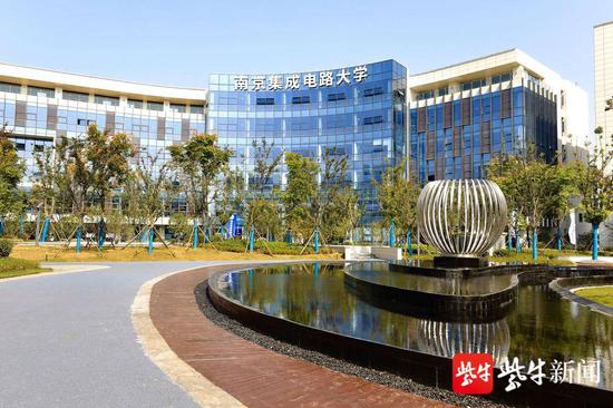 ���ɵ�·��ѧ  ��ţ���� ͼ