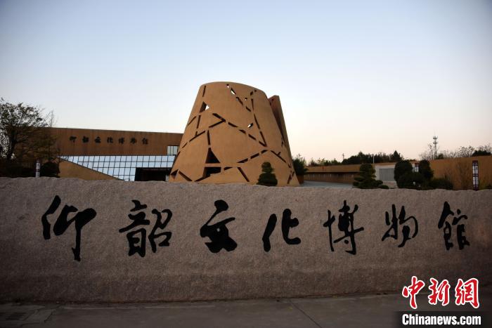 �����Ļ��������ɫ������͡������Է� ��