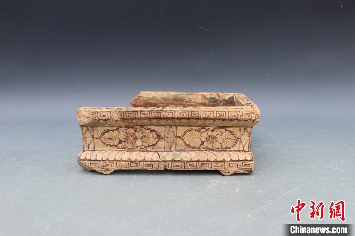 �δ��ƺС��������Ļ�������ξ� ��ͼ