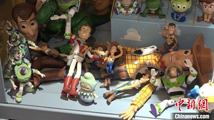 ���������ڳ��۵ĳ�������е���ߡ��ڼ����������E ��