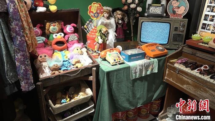 ���������ڳ��۵ĳ�������е���ߡ��ڼ����������E ��