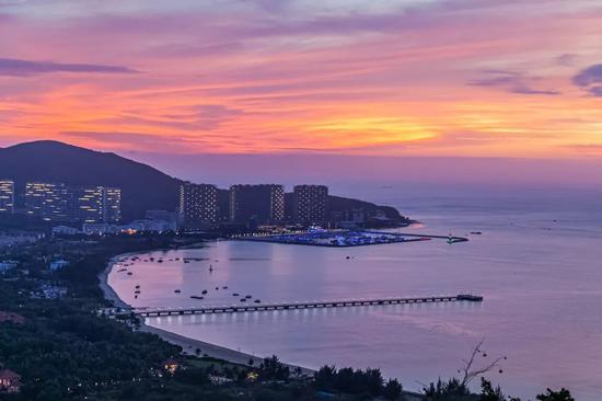 ����¹��ͷ�羰��