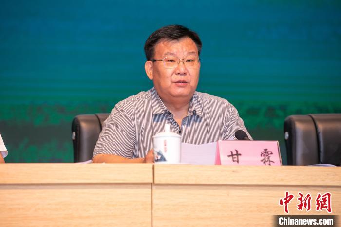 ͼΪ����׳���������Ļ���������������ǡ����������´ǡ����췽��ͼ