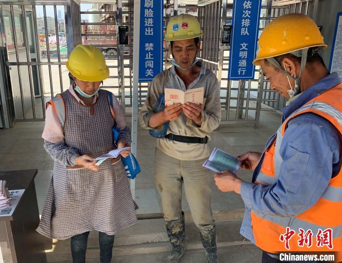 ����7�µ�ȫ��������������ũ�񹤾͵ؾͽ���ҵ1300����