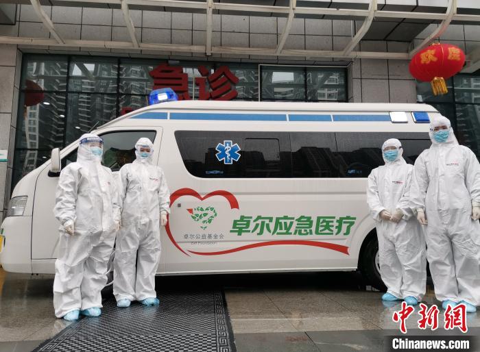 2��26�գ�׿�������������人���Ƹԡ����ݡ����ݵȵ�Ӧ��ҽԺ��������Т�еȵض���ҽԺ����10̨��ѹ�Ȼ���������Ժ������ȫ��Ч�ؾ��κ�ת���¹ڷ��׻��ߡ�(׿���عɹ�ͼ <a target='_blank' href='http://www.chinanews.com/' >������</a>��) ����� ��