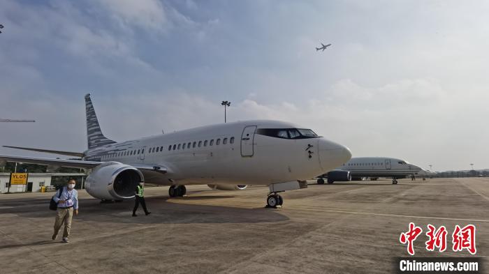 ���Ľ�������񺽿�չ��Ļ ���� ��