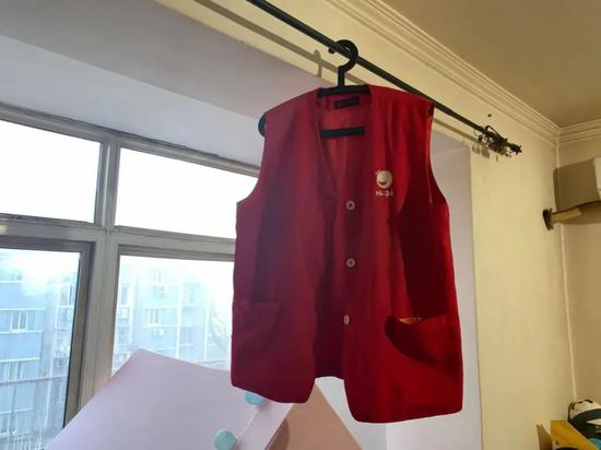  �ƾ���ǰ���ĺ��ھӹ�������