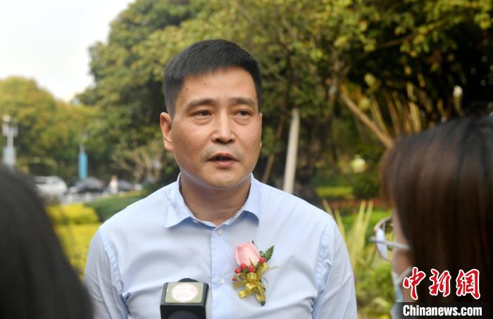 ͼΪ���ɱ���ǽ��Ĺ�˾���³������ƽ��ܼ��߲ɷá������� ��