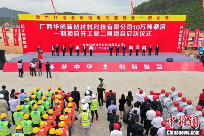 ͼΪ��Ŀ������ʽ�ֳ��������ڱ� ��