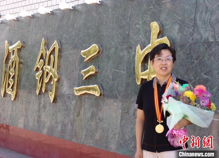 ͼΪ�ƹ��䡣(����ͼ) �Ƹ����й�ͼ