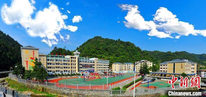 ����һ��ʦ������ɽ22�������ֵ������ͯ��