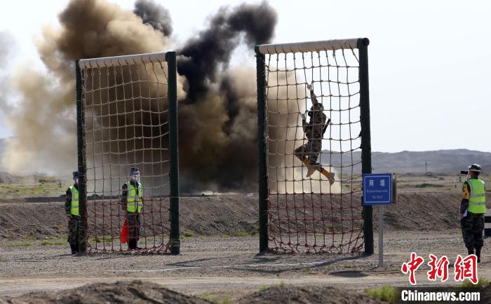 ���ȱ��˹̹������Ա��Խ��ǽ������С�� ��