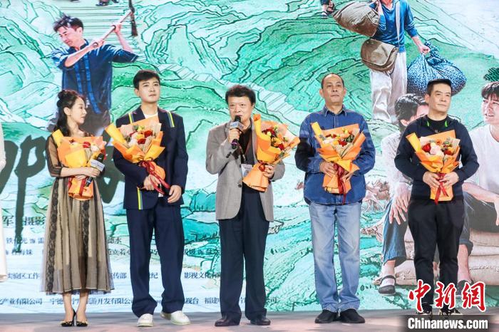 ���Ӿ硶��ɽ�Ǻ��������ܷá����ű� ��