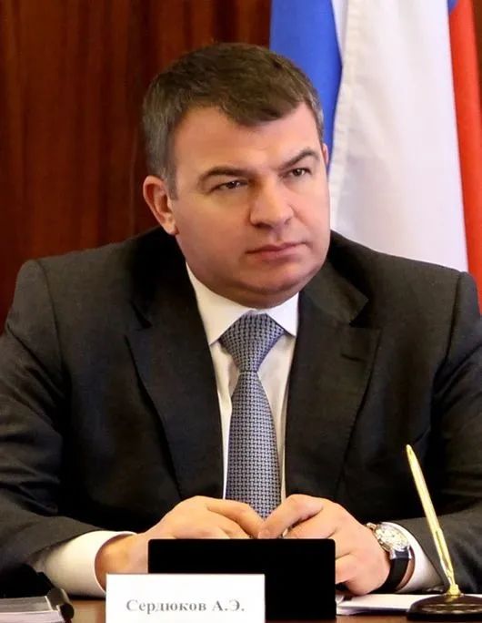 ���򸯰������Ķ���˹������ǰ����л���ÿƷ�