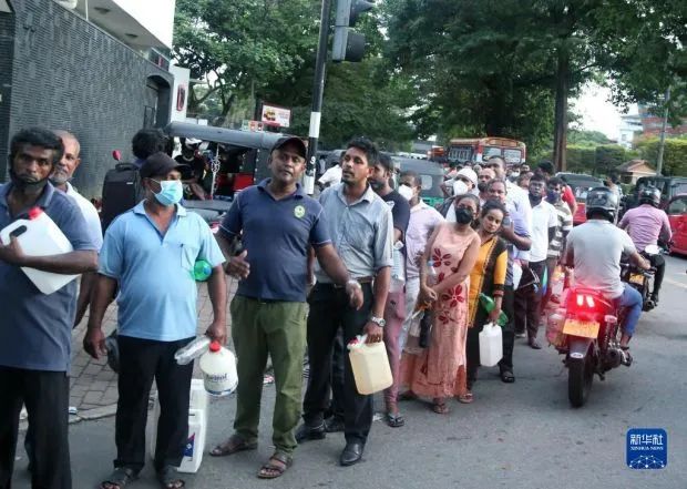 ˹�����������Ŷӵȴ�����ȼ�� ͼԴ���»���