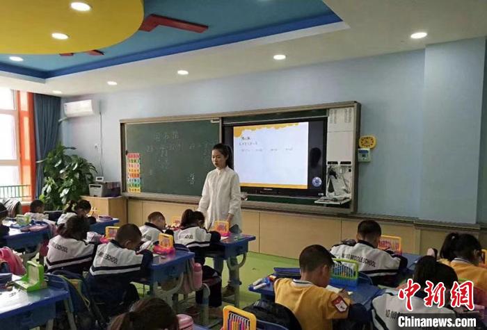 һ������9λ��ʦ��������Ҿͳ�����