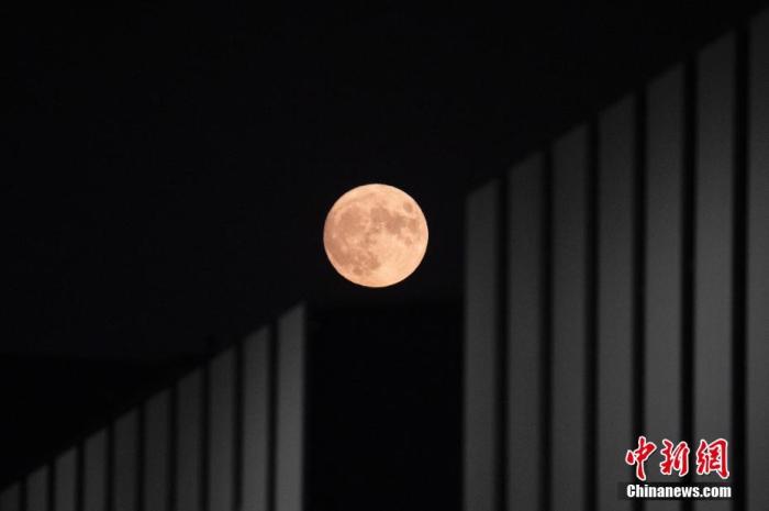 ����ͼ��ũ������ʮ������ڣ�Բ���뱱�����ִ�������ӳ��Ȥ�� <a target='_blank' href='/'>������</a>���� ʢ���� ��