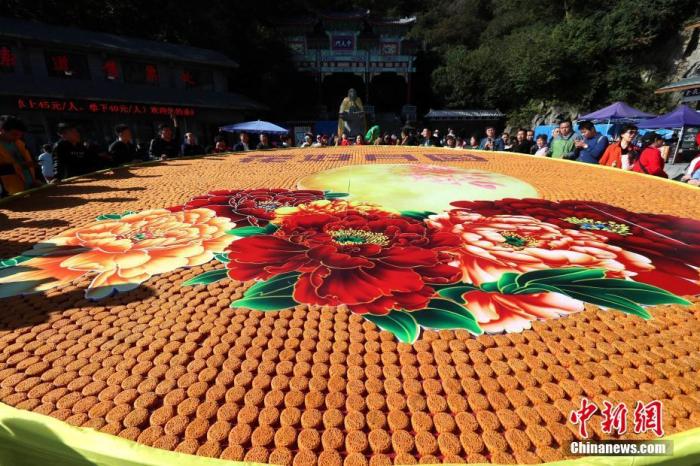 ����ͼ�����±�ɫ�ʰ�쵡� ���о� ��