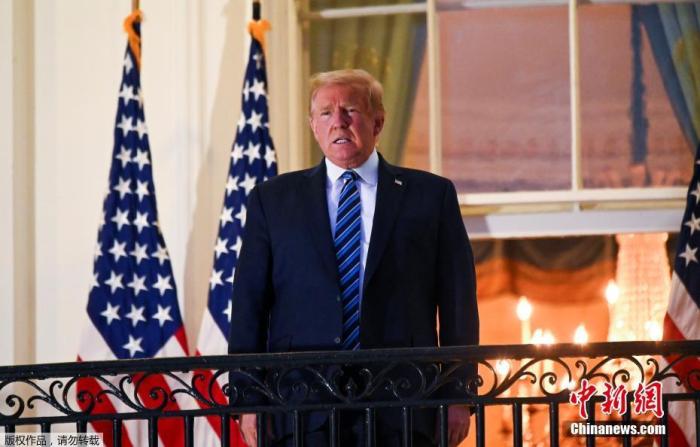 ����ͼ���������뿪λ���������ݵĹ��Ҿ���ҽ�����ķ��ػ�ʢ�٣��ڻ�ʢ���ֶ������ҽ�����Ľ����¹ڷ������ƺ󣬵ִ�׹�ʱժ�¿��֡�