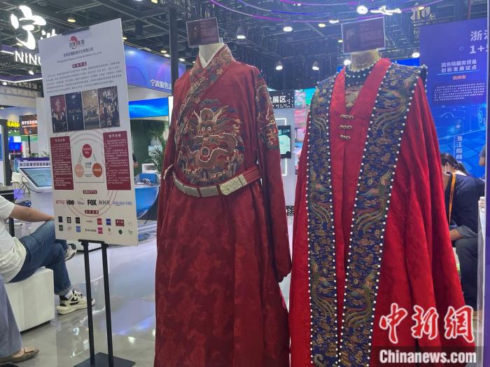 Ӱ�Ӿ�Ϸ���� <a target='_blank' href='/' >������</a>���� ������ ��