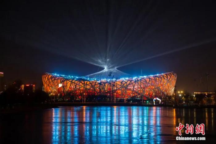 ������ҹɫ�еĹ������������񳲡�����Ѥ���ƹ⡣<a target='_blank' href='/'>������</a>���� �׺��� ��