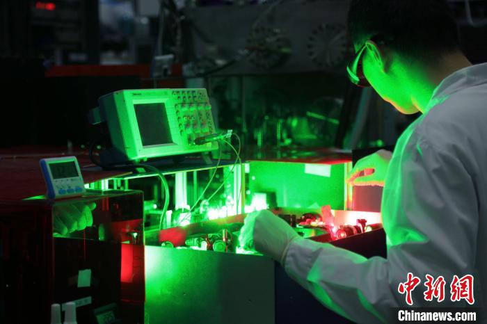 �п�Ժ�����������о���Ա�ڿ�������ӻ�ѧ��ȡ��ļ�����ǰ���������п�Ժ���������� ��ͼ