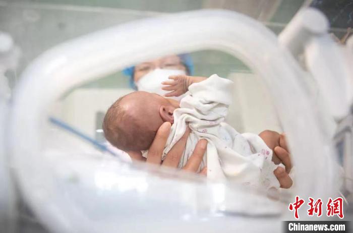 ��ĸ�Ĳ�������ҽ������ҹ�ػ��������ļ�ǿ�������������ٴ����š������� ��