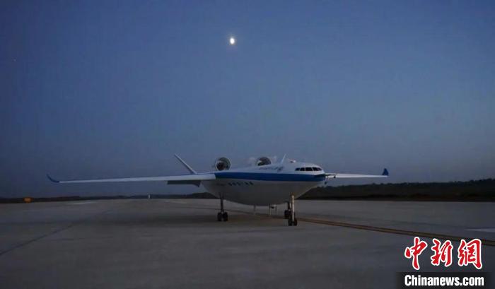 �Էɳɹ������������ں���������о�ȡ���ش�ͻ��