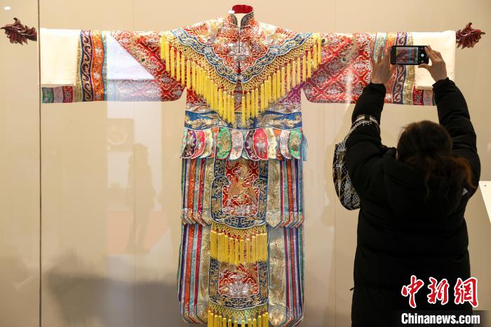 ͼΪ��н���ഫ ���������������屣���ɹ�չ��չ��������� �ų� ��