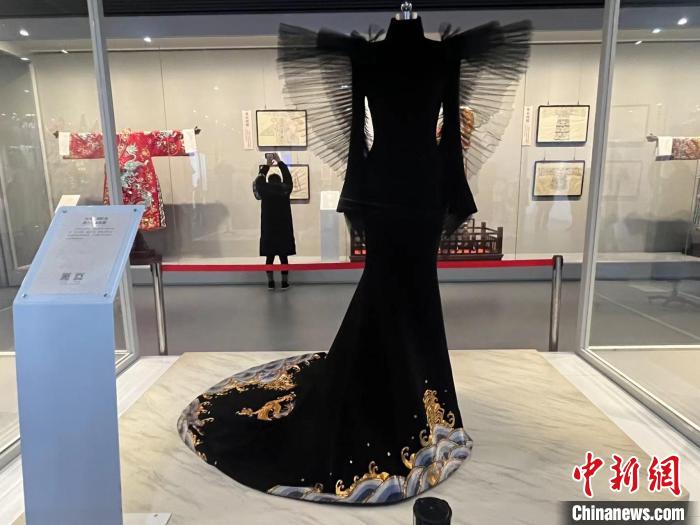 ͼΪ���뺺��Ԫ�صĸ߶���װ ��һ�� ��